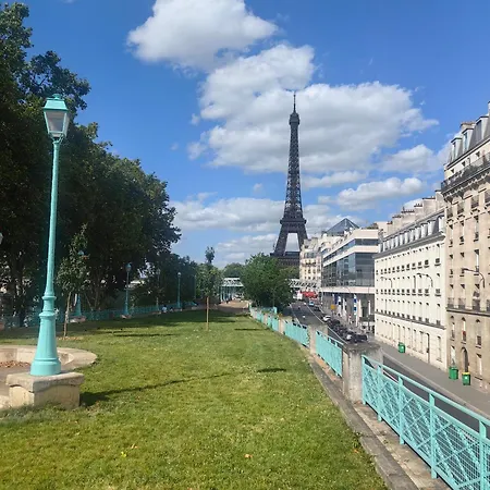 Apartment Beautiful Eiffel Tower